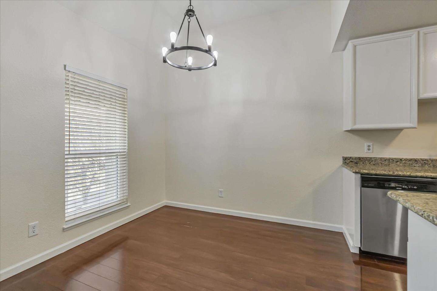 Detail Gallery Image 14 of 26 For 1665 Branham Park Ct, San Jose,  CA 95118 - 2 Beds | 2 Baths