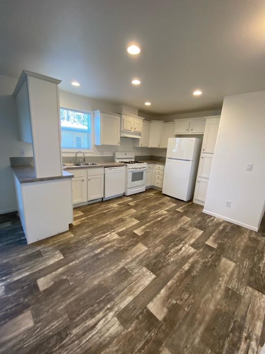 5040 Jackson Street # 152, North Highlands, California 95660, 2 Bedrooms Bedrooms, ,2 BathroomsBathrooms,Manufactured In Park,For Sale,5040 Jackson Street # 152,ML81987444