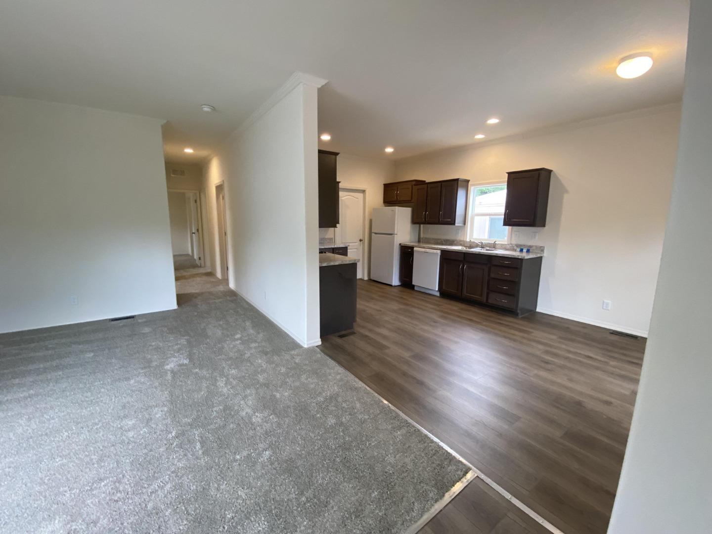 99 Marigold Avenue # 99, Auburn, California 95603, 2 Bedrooms Bedrooms, ,2 BathroomsBathrooms,Manufactured In Park,For Sale,99 Marigold Avenue # 99,ML81987448
