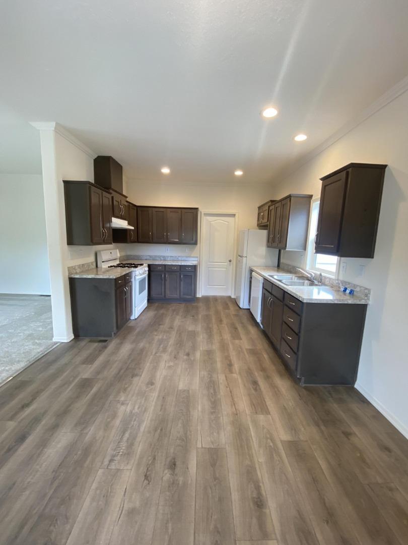 99 Marigold Avenue # 99, Auburn, California 95603, 2 Bedrooms Bedrooms, ,2 BathroomsBathrooms,Manufactured In Park,For Sale,99 Marigold Avenue # 99,ML81987448