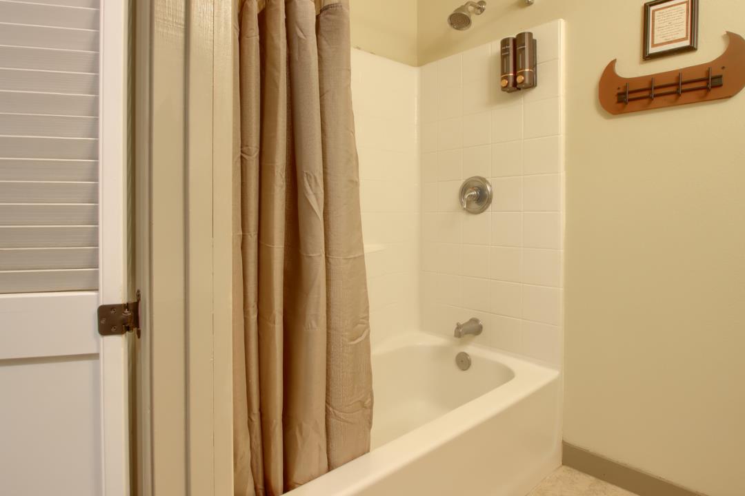 1144 Railroad Lane, Other - See Remarks, California 93623, 6 Bedrooms Bedrooms, ,5 BathroomsBathrooms,Residential,For Sale,1144 Railroad Lane,ML81987452
