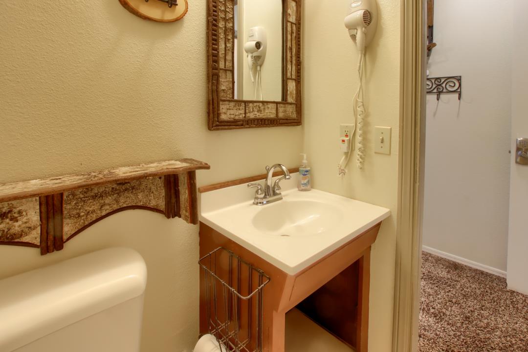1144 Railroad Lane, Other - See Remarks, California 93623, 6 Bedrooms Bedrooms, ,5 BathroomsBathrooms,Residential,For Sale,1144 Railroad Lane,ML81987452