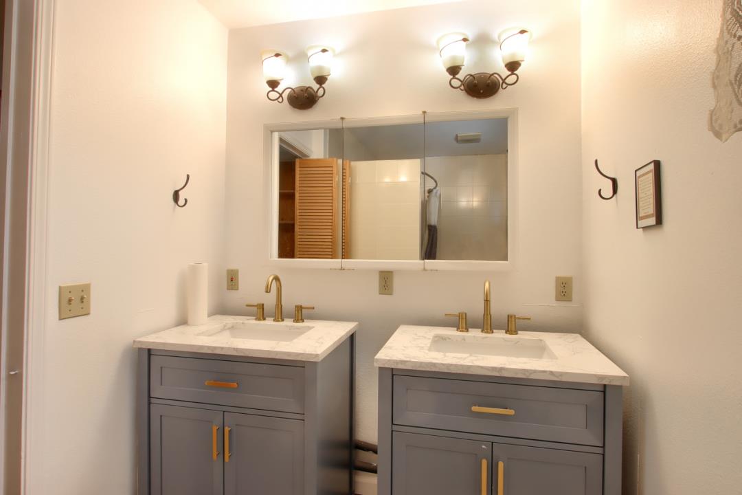 1144 Railroad Lane, Other - See Remarks, California 93623, 6 Bedrooms Bedrooms, ,5 BathroomsBathrooms,Residential,For Sale,1144 Railroad Lane,ML81987452