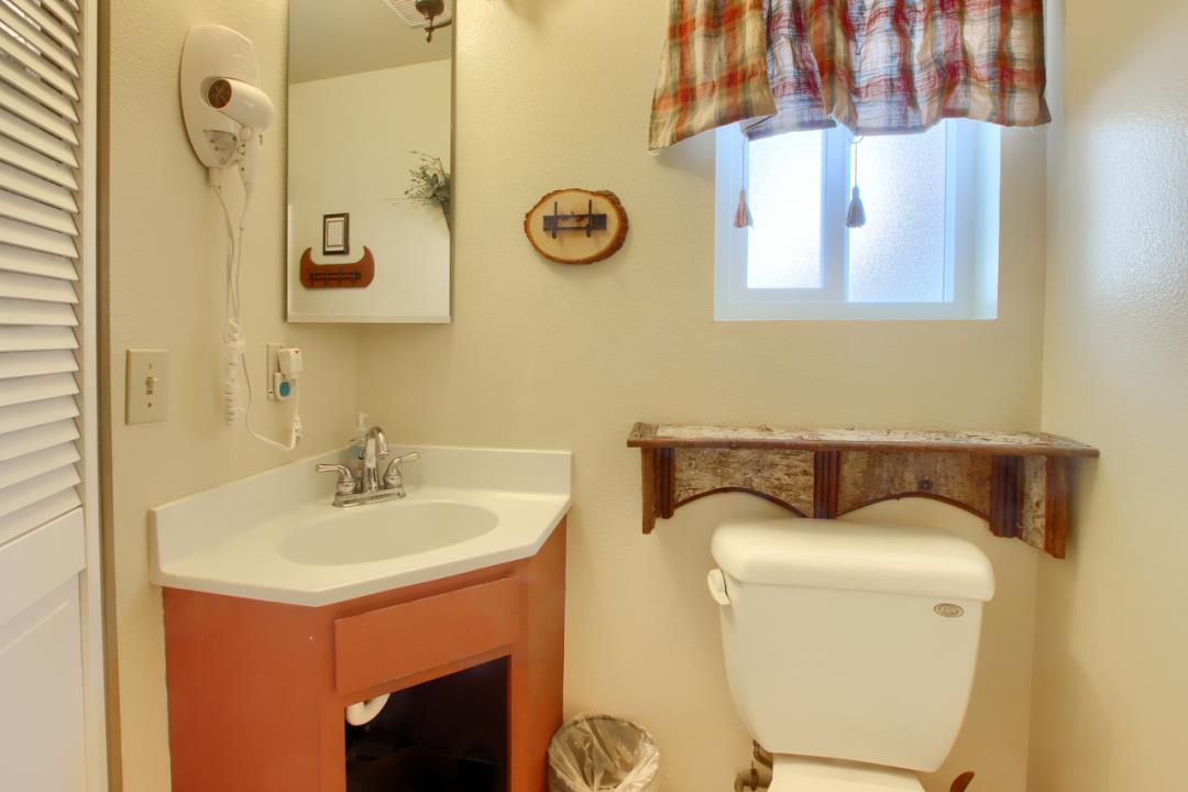 1144 Railroad Lane, Other - See Remarks, California 93623, 6 Bedrooms Bedrooms, ,5 BathroomsBathrooms,Residential,For Sale,1144 Railroad Lane,ML81987452