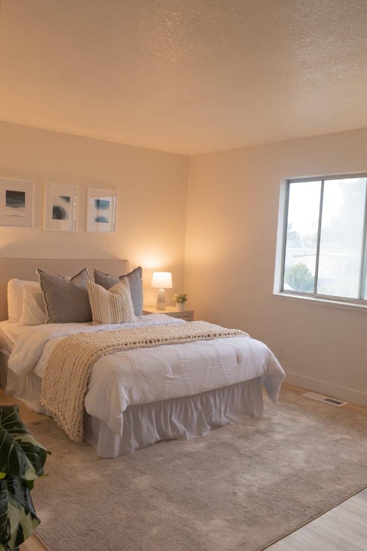 Detail Gallery Image 9 of 13 For 3975 Bramble Ln a,  Santa Cruz,  CA 95062 - 2 Beds | 2/1 Baths