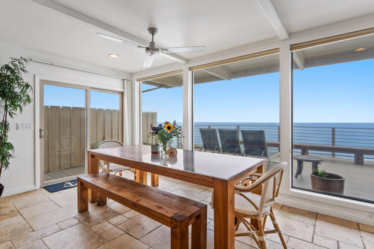 Detail Gallery Image 22 of 44 For 22818 E Cliff Dr, Santa Cruz,  CA 95062 - 4 Beds | 3 Baths