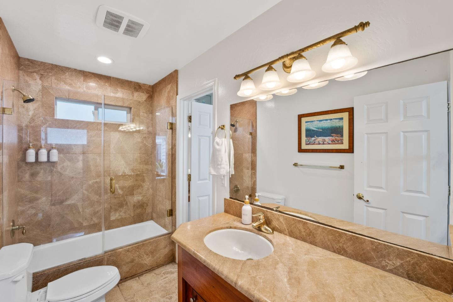 Detail Gallery Image 26 of 44 For 22818 E Cliff Dr, Santa Cruz,  CA 95062 - 4 Beds | 3 Baths