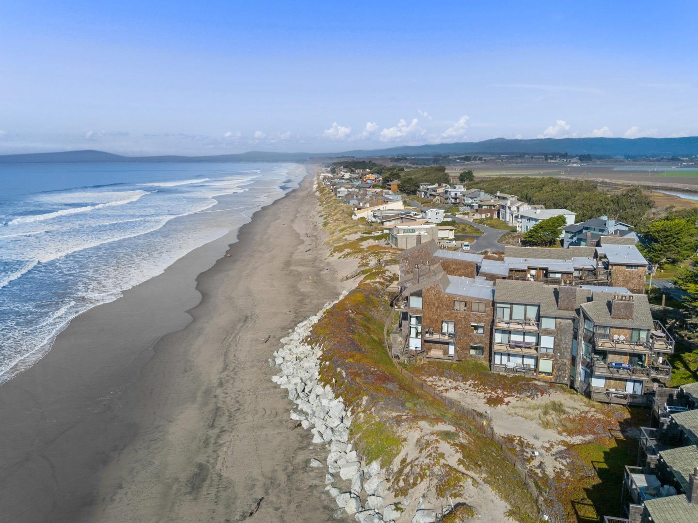 Detail Gallery Image 53 of 60 For 13 Pelican Pt #13,  Watsonville,  CA 95076 - 2 Beds | 2 Baths