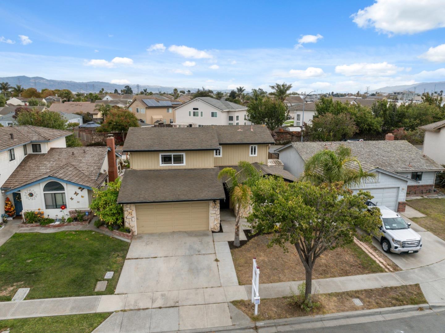 Detail Gallery Image 35 of 55 For 211 Massolo Ct, Salinas,  CA 93907 - 3 Beds | 3 Baths