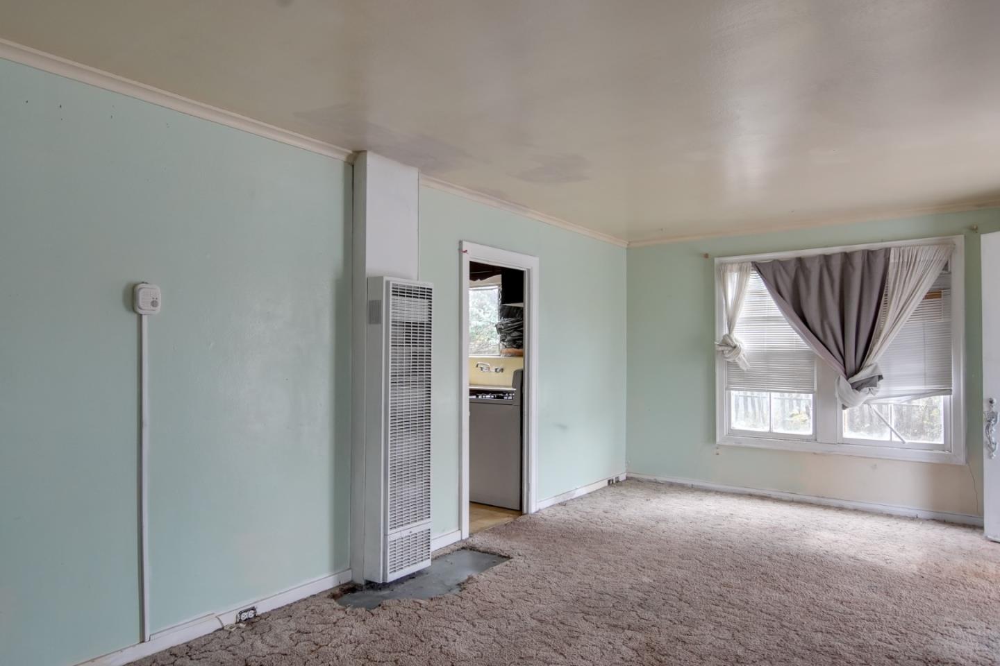 Detail Gallery Image 6 of 20 For 1189 Suiter St, Hollister,  CA 95023 - 2 Beds | 1 Baths