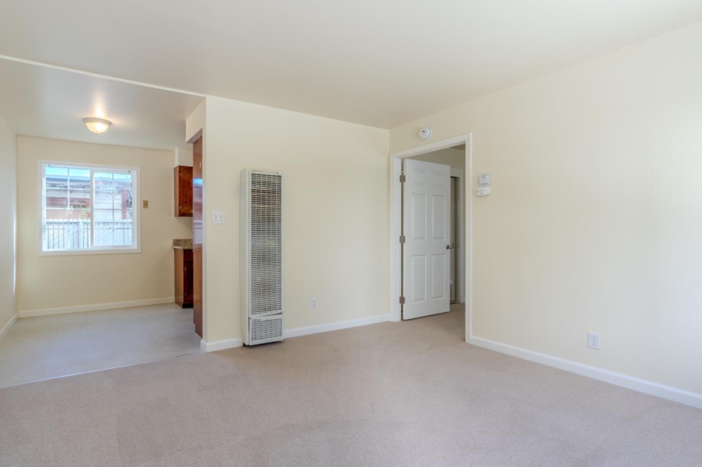 Detail Gallery Image 4 of 10 For 102 Brighton Rd #4,  Pacifica,  CA 94044 - 1 Beds | 1 Baths