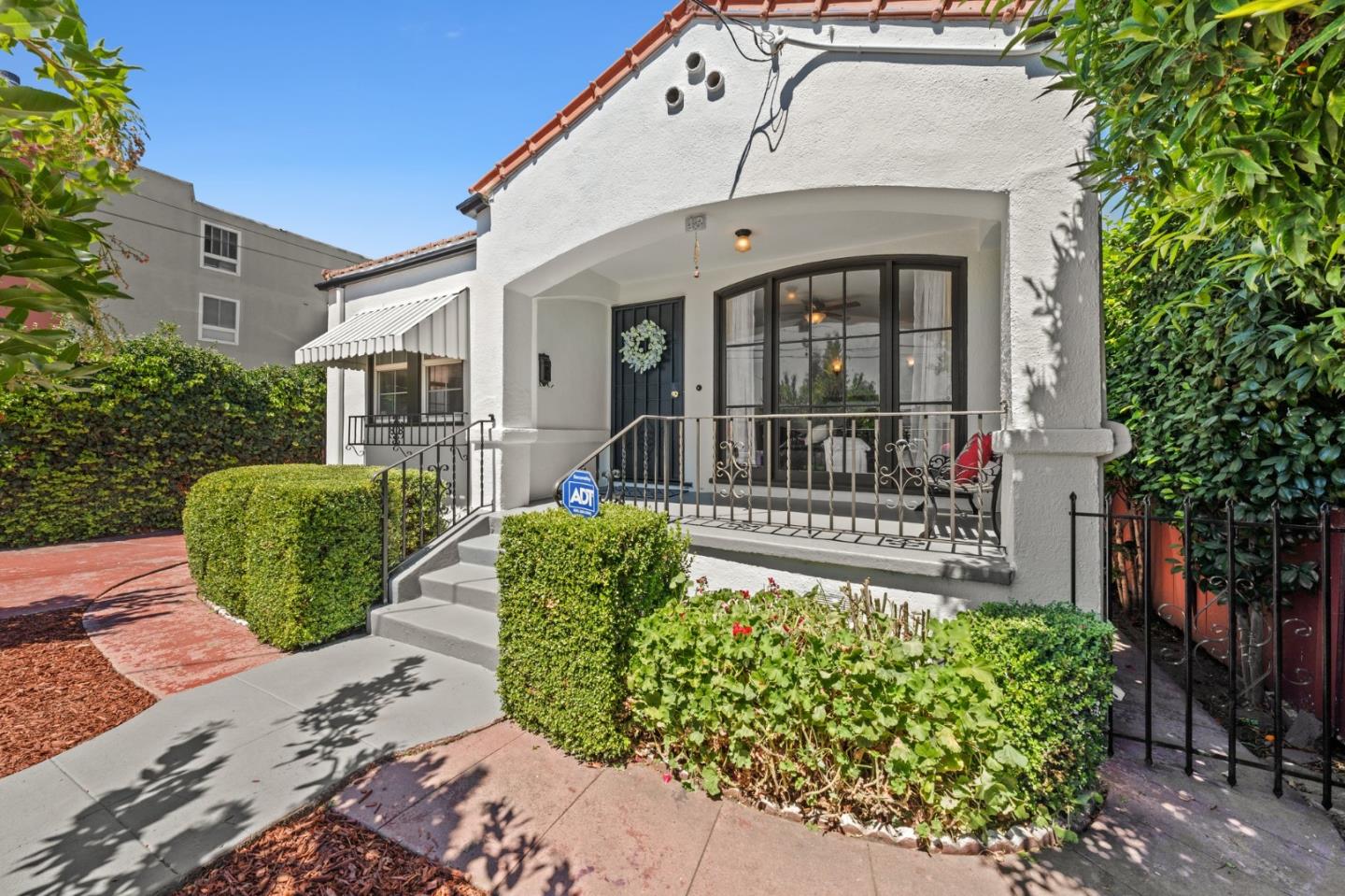 Detail Gallery Image 1 of 5 For Address Not Disclosed, San Leandro,  CA 94577 - 2 Beds | 2 Baths