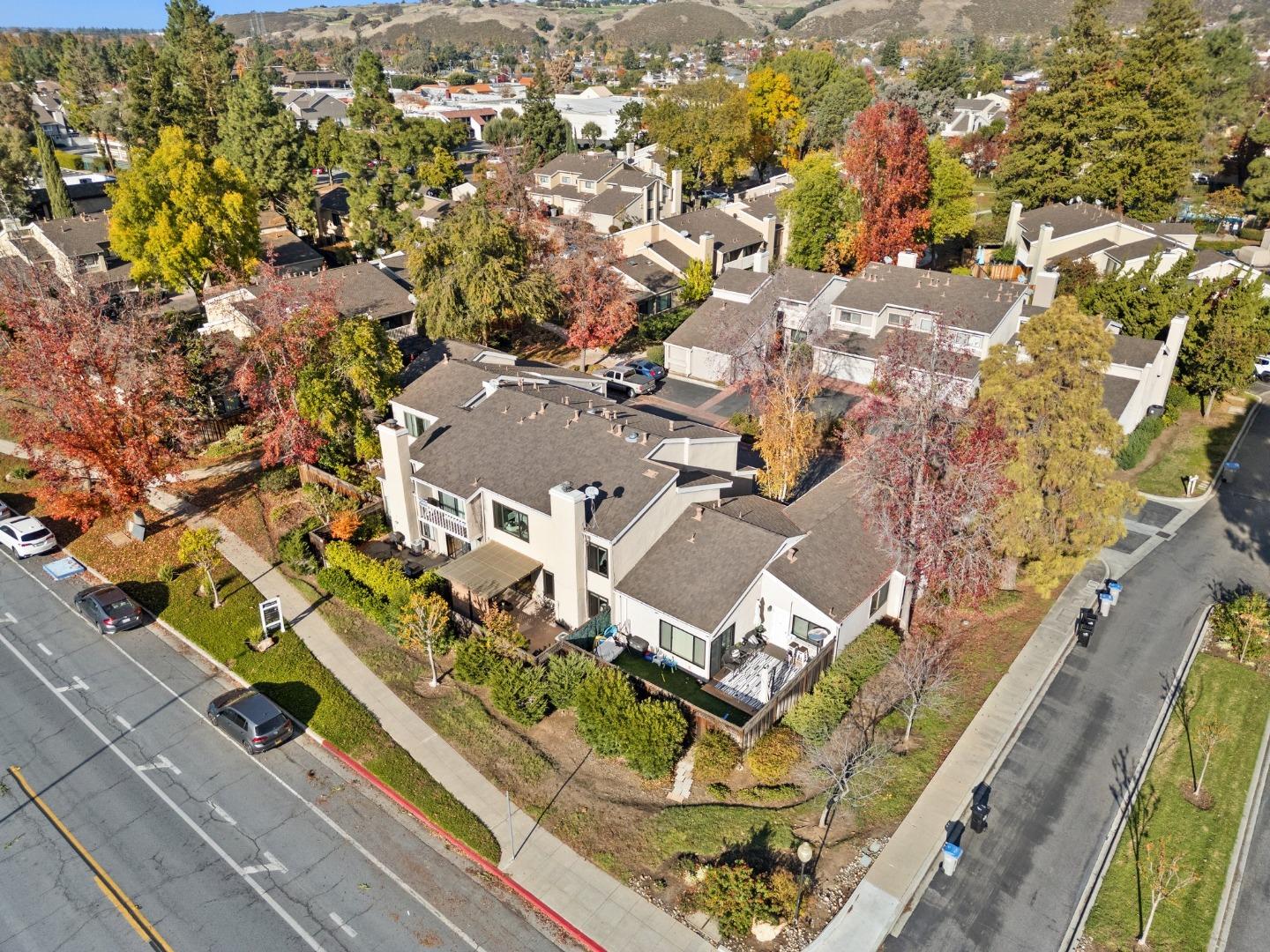 Detail Gallery Image 38 of 47 For 6721 Freedom Ct, San Jose,  CA 95120 - 4 Beds | 2/1 Baths