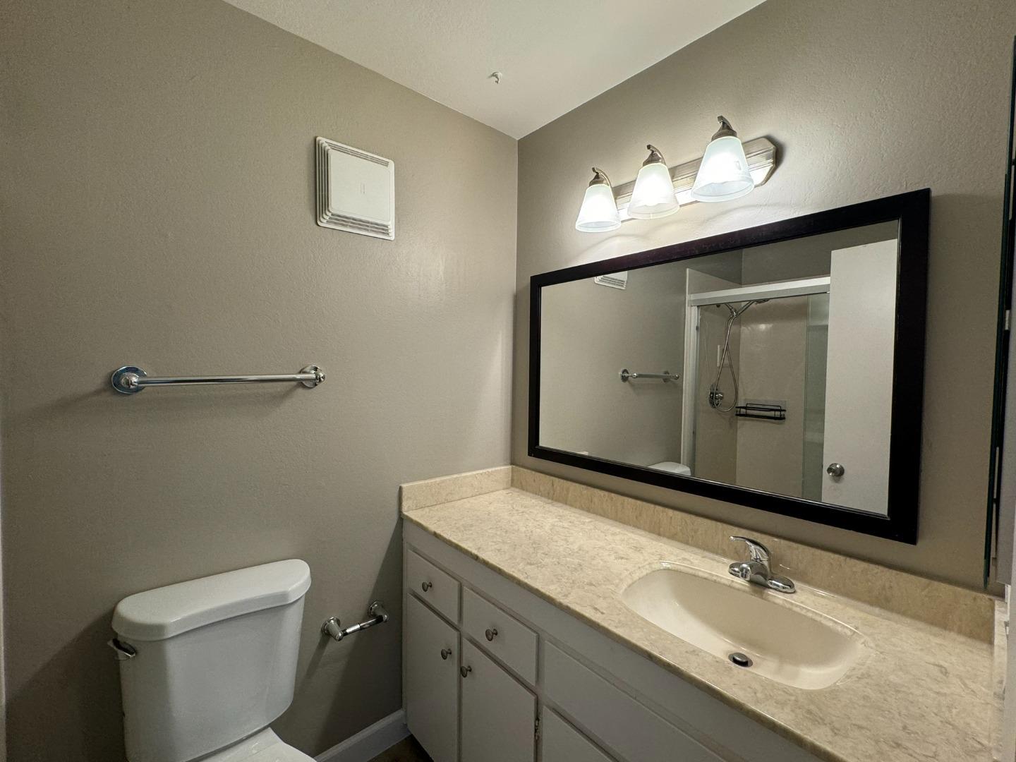 Detail Gallery Image 10 of 16 For 1049 Shell Blvd #5,  Foster City,  CA 94404 - 2 Beds | 2 Baths