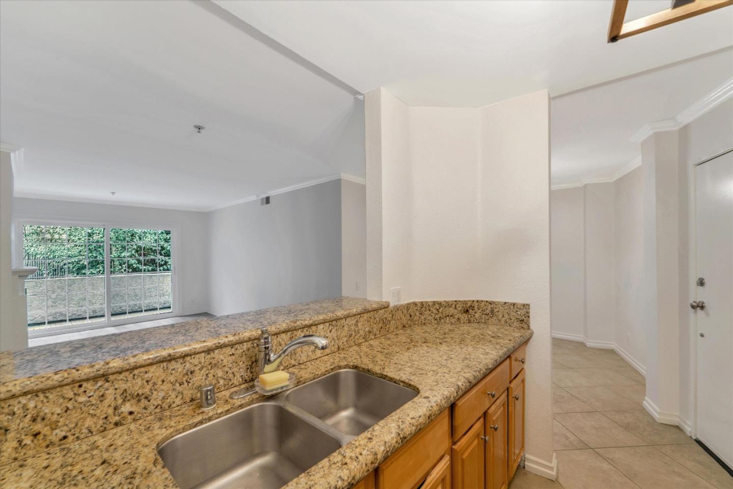 Detail Gallery Image 10 of 20 For 4401 Sepulveda Blvd #107,  Sherman Oaks,  CA 91403 - 2 Beds | 2 Baths