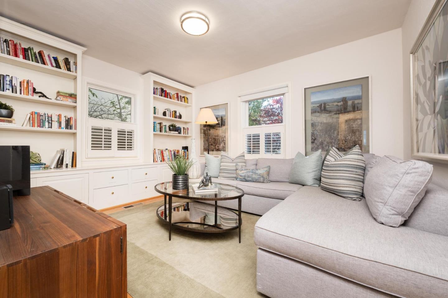 Detail Gallery Image 11 of 24 For 2104 Hale Dr, Burlingame,  CA 94010 - 3 Beds | 2/1 Baths