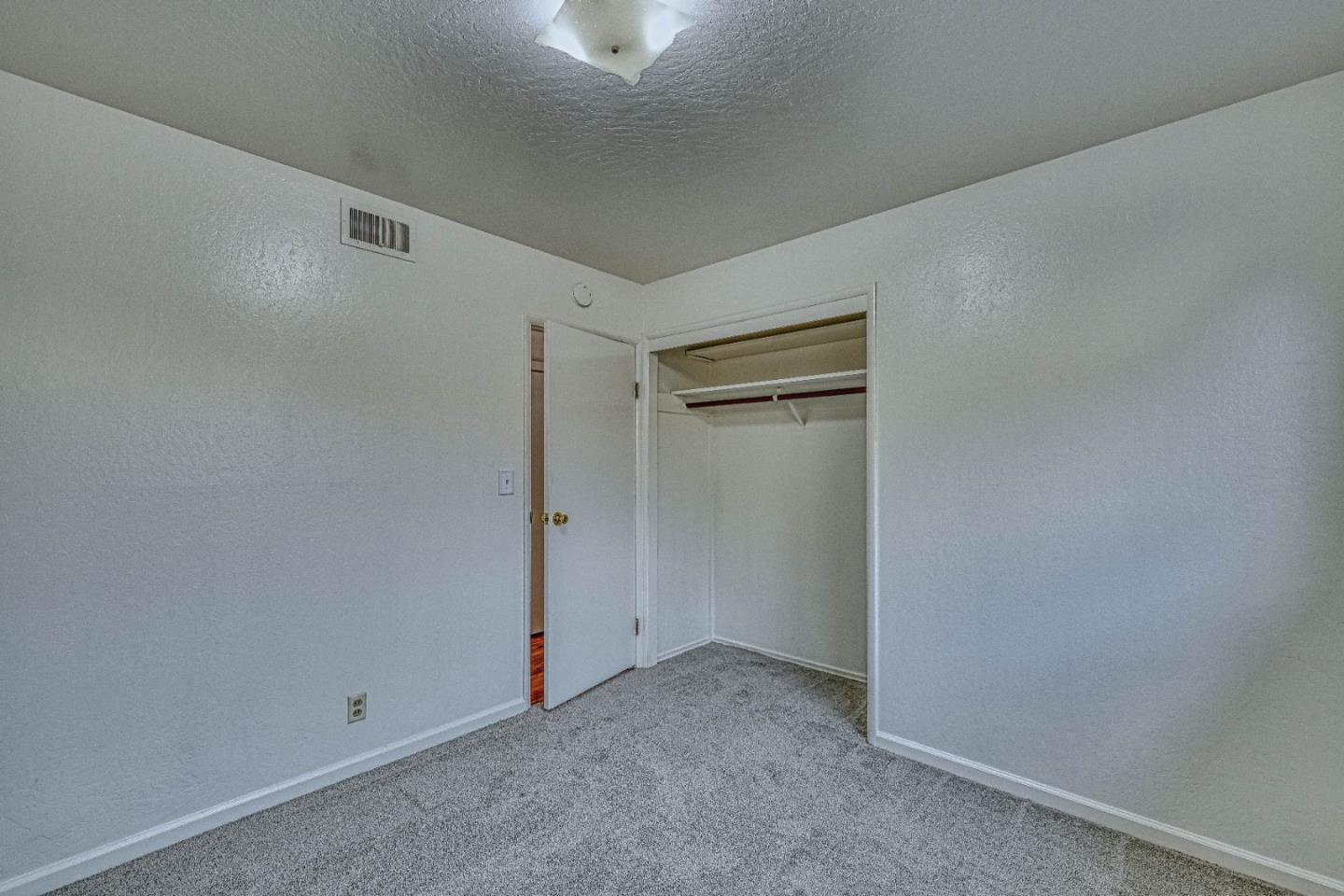 Detail Gallery Image 11 of 36 For 163 Del Mar Dr, Salinas,  CA 93901 - 3 Beds | 2 Baths