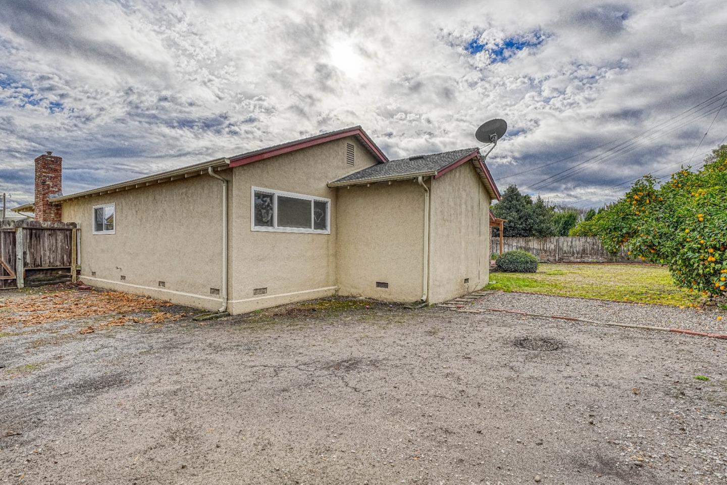 Detail Gallery Image 15 of 36 For 163 Del Mar Dr, Salinas,  CA 93901 - 3 Beds | 2 Baths