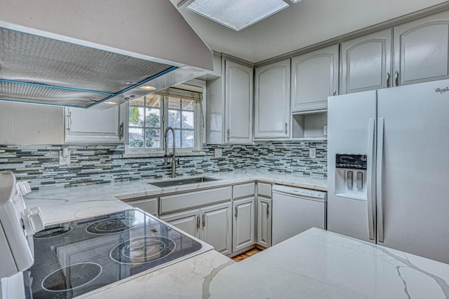 Detail Gallery Image 28 of 36 For 163 Del Mar Dr, Salinas,  CA 93901 - 3 Beds | 2 Baths