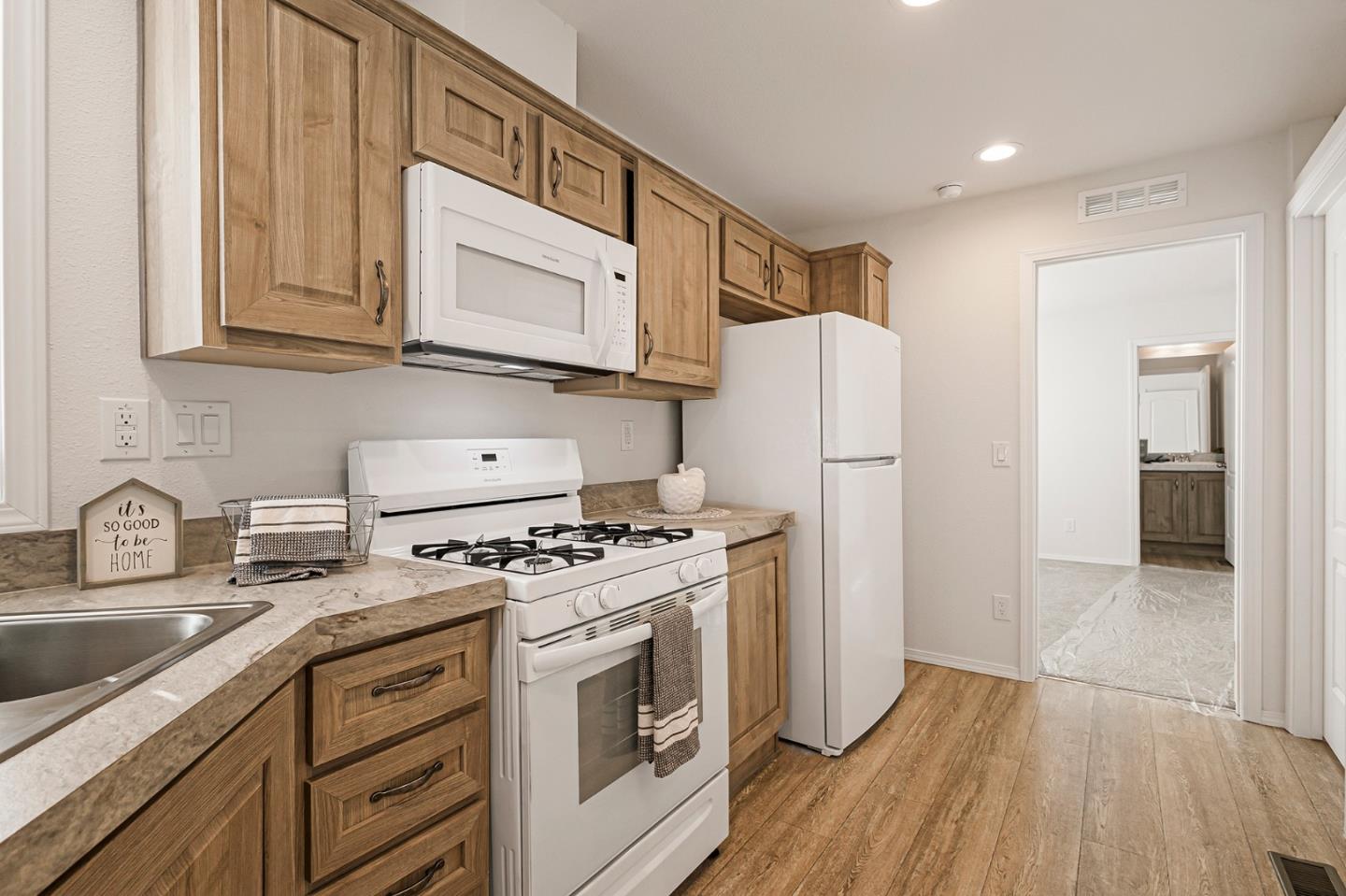 108 Cottonwood Road # 108, Oroville, California 95965, 2 Bedrooms Bedrooms, ,2 BathroomsBathrooms,Manufactured In Park,For Sale,108 Cottonwood Road # 108,ML81987564