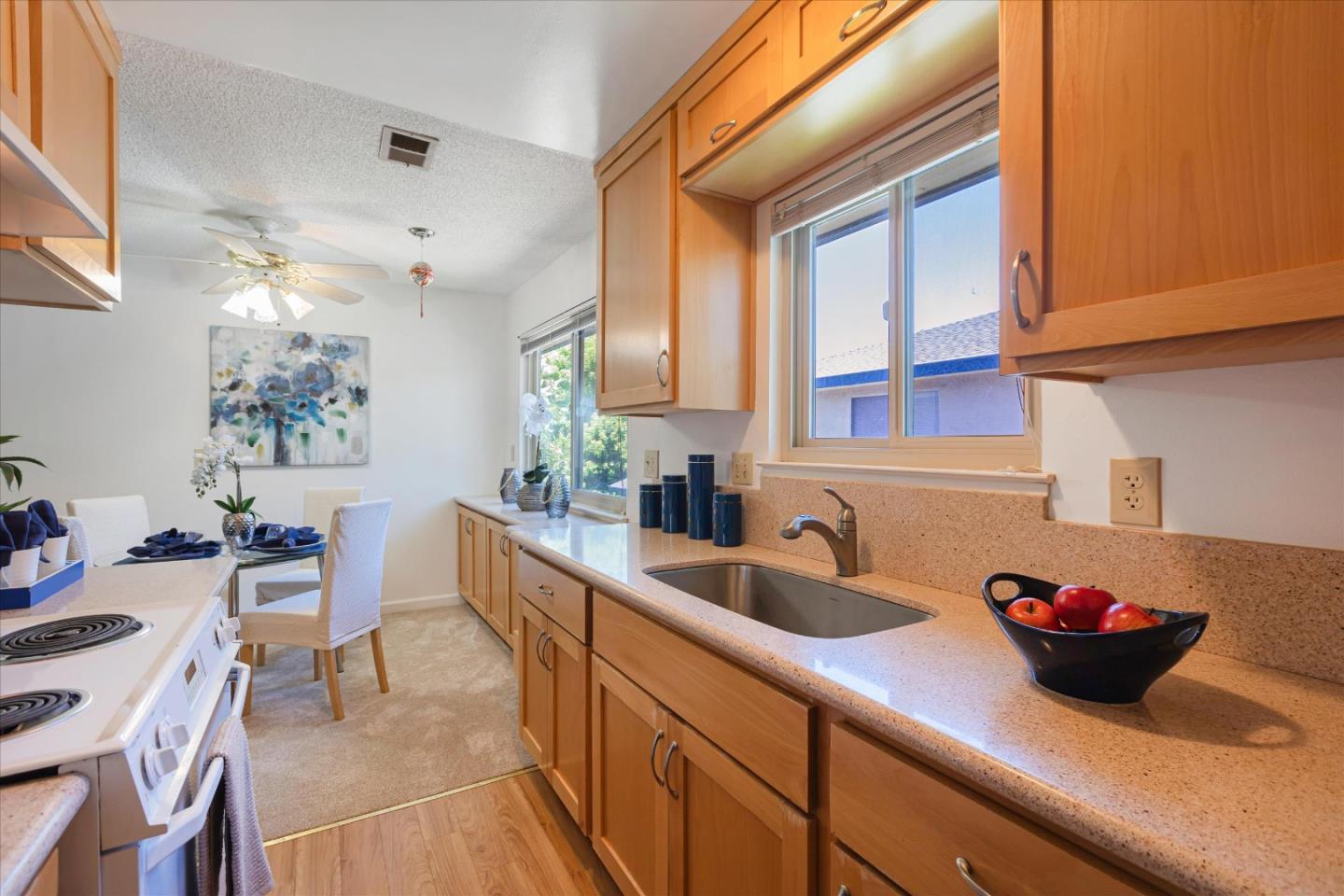 Detail Gallery Image 9 of 25 For 210 Gomes Ct #4,  Campbell,  CA 95008 - 2 Beds | 1 Baths