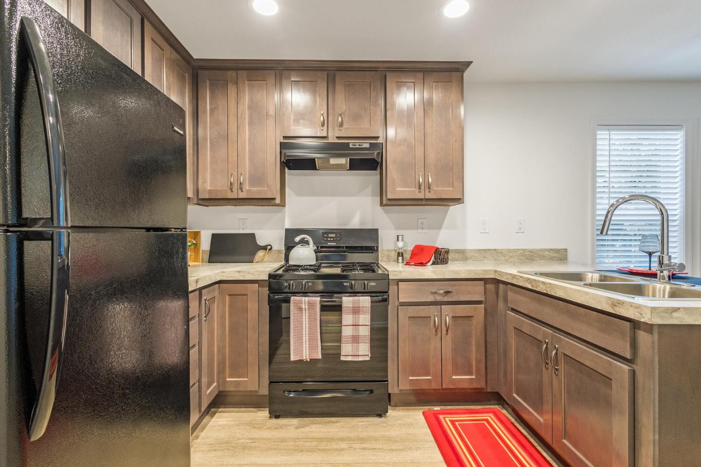 61 Cottonwood Circle # 61, Oroville, California 95965, 2 Bedrooms Bedrooms, ,2 BathroomsBathrooms,Manufactured In Park,For Sale,61 Cottonwood Circle # 61,ML81987567