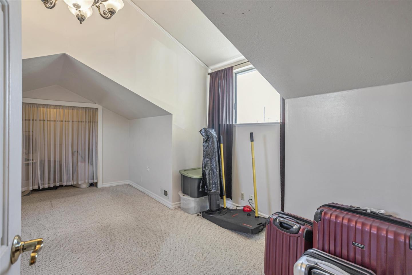 Detail Gallery Image 16 of 32 For 452 Goodyear St, San Jose,  CA 95110 - 3 Beds | 2 Baths