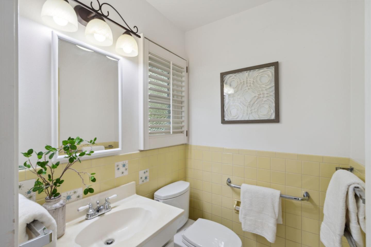 Detail Gallery Image 14 of 24 For 1830 Barton St, Redwood City,  CA 94061 - 3 Beds | 2 Baths