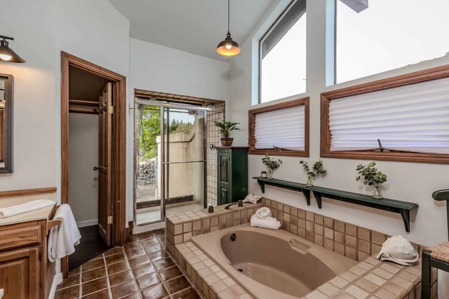 Detail Gallery Image 20 of 64 For 16420 Soda Springs Rd, Los Gatos,  CA 95033 - 5 Beds | 2/1 Baths