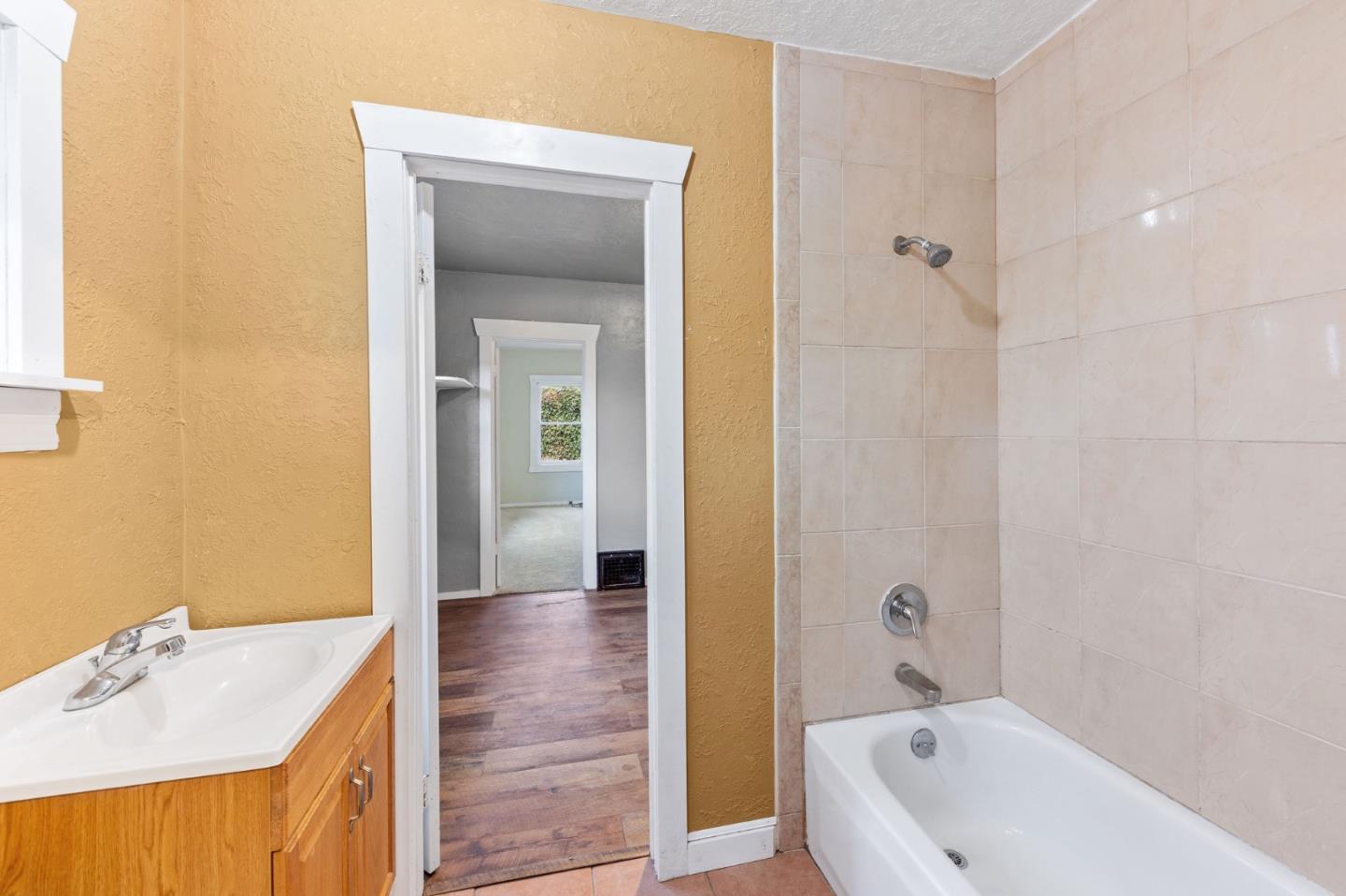 Detail Gallery Image 33 of 50 For 4724 Virginia Ave, Oakland,  CA 94619 - 3 Beds | 2 Baths