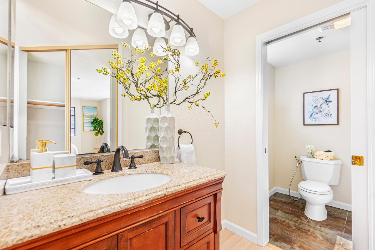 Detail Gallery Image 11 of 38 For 10239 Nile Dr, Cupertino,  CA 95014 - 2 Beds | 2 Baths