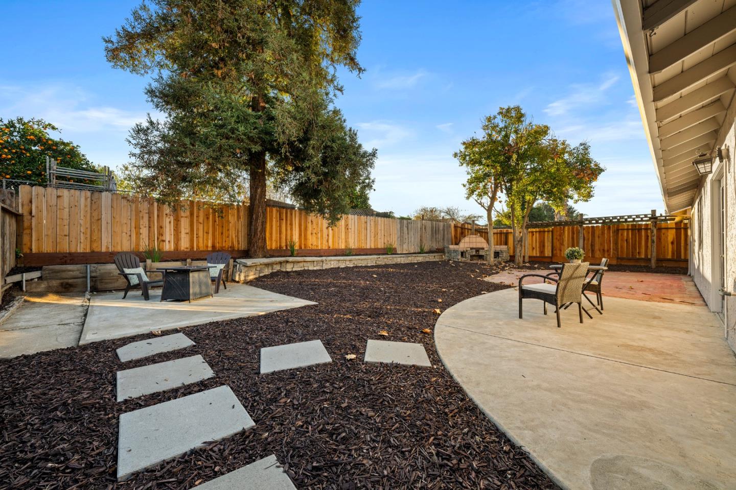 Detail Gallery Image 15 of 18 For 621 Clearview Dr, Hollister,  CA 95023 - 3 Beds | 2 Baths