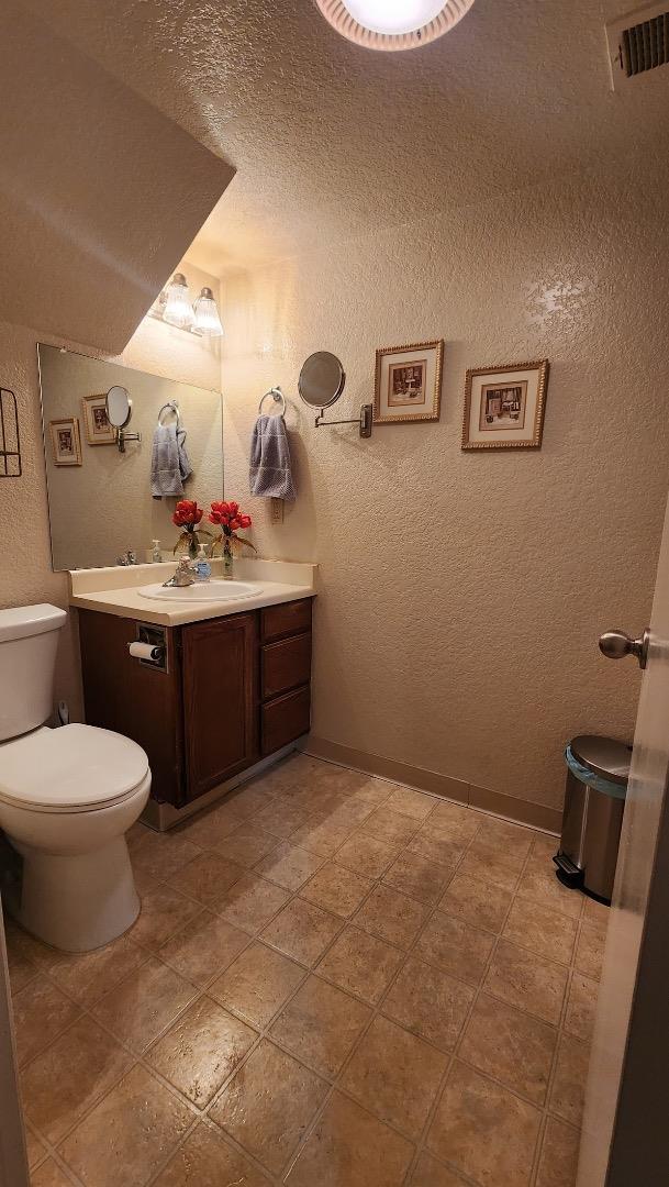 Detail Gallery Image 19 of 20 For 1021 Polk St #7,  Salinas,  CA 93906 - 3 Beds | 2/1 Baths