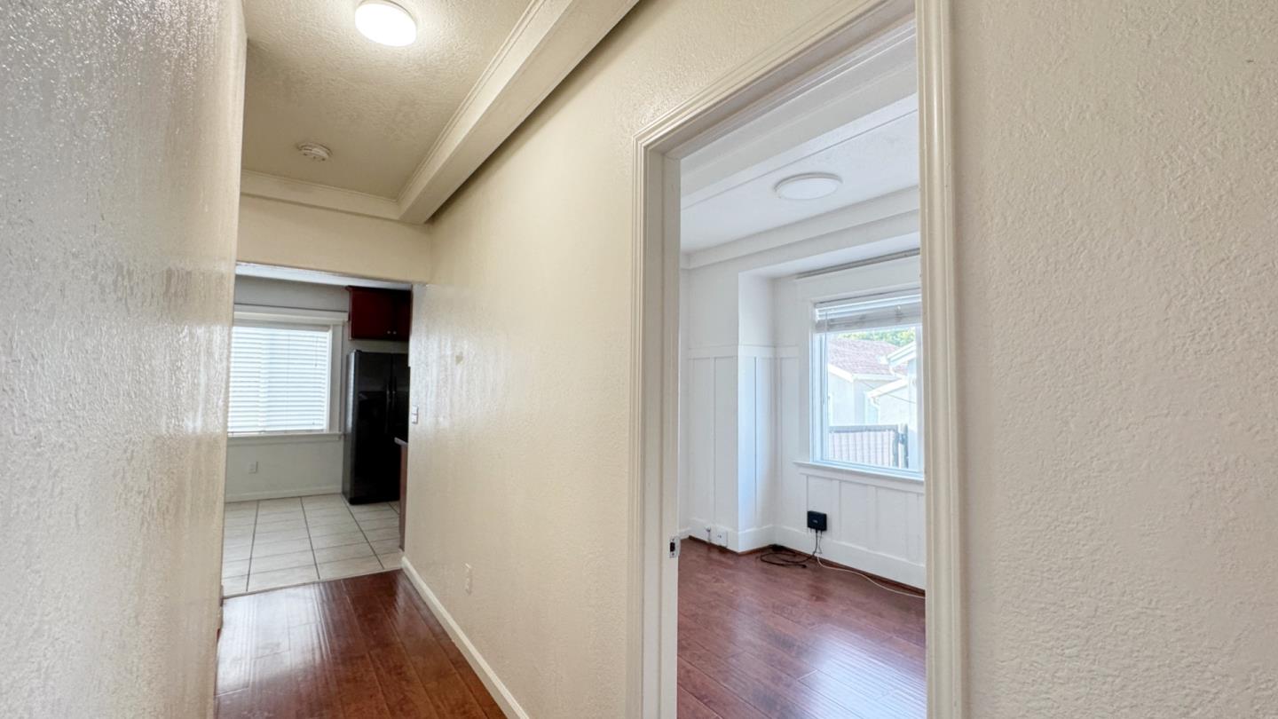 Detail Gallery Image 12 of 32 For 443 N 12th St, San Jose,  CA 95112 - 3 Beds | 2/1 Baths