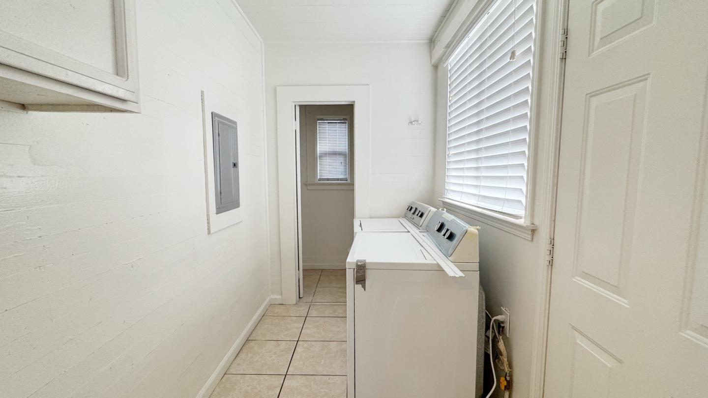 Detail Gallery Image 21 of 32 For 443 N 12th St, San Jose,  CA 95112 - 3 Beds | 2/1 Baths