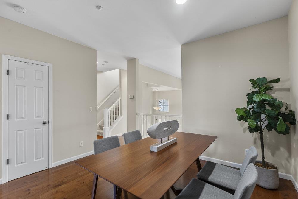 Detail Gallery Image 12 of 30 For 1028 Keeble Ct, San Jose,  CA 95126 - 2 Beds | 2/1 Baths