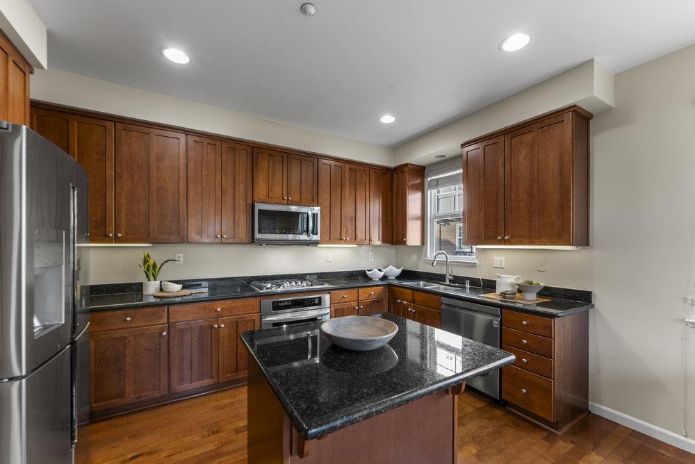 Detail Gallery Image 14 of 30 For 1028 Keeble Ct, San Jose,  CA 95126 - 2 Beds | 2/1 Baths