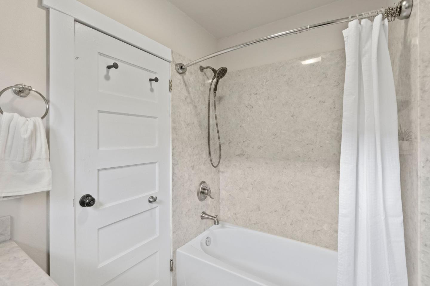 Detail Gallery Image 27 of 49 For 915 E 5th Ave, San Mateo,  CA 94402 - 3 Beds | 2/1 Baths