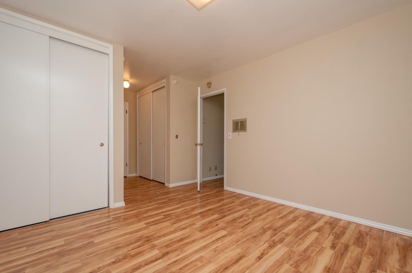 Detail Gallery Image 15 of 16 For 4 E 41st Pl #D,  San Mateo,  CA 94403 - 1 Beds | 1 Baths