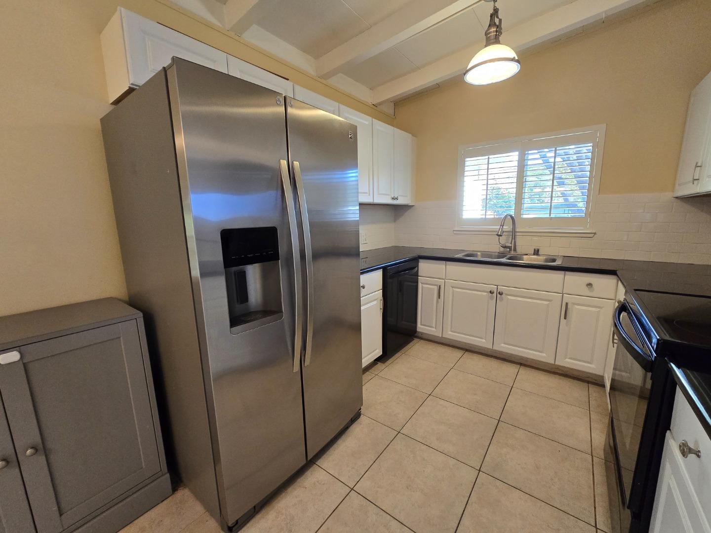 Detail Gallery Image 9 of 19 For 1585 Cross Way, San Jose,  CA 95125 - 3 Beds | 1/1 Baths