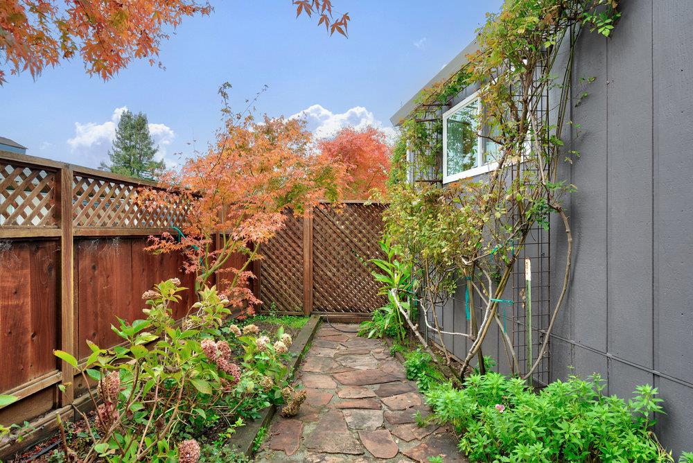 Detail Gallery Image 37 of 48 For 70 Cherry Blossom Ln #70,  Aptos,  CA 95003 - 3 Beds | 2 Baths