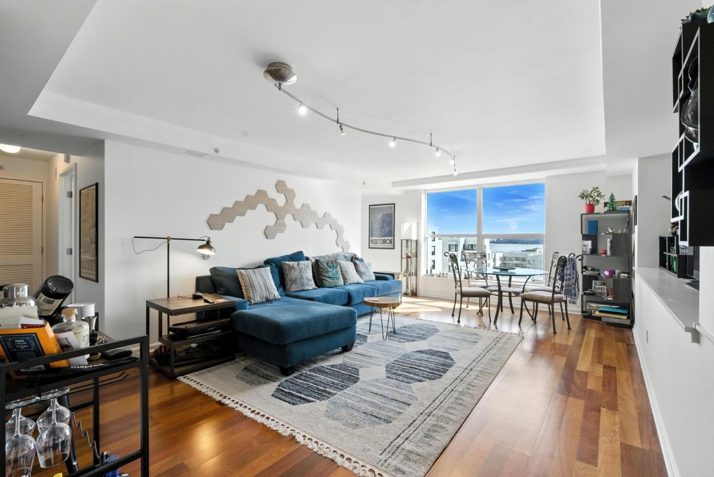 Detail Gallery Image 2 of 62 For 400 Beale St #1413,  San Francisco,  CA 94105 - 1 Beds | 1 Baths