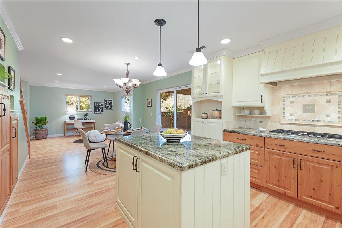 Detail Gallery Image 14 of 35 For 2840 Wimbledon Dr, Aptos,  CA 95003 - 3 Beds | 2/1 Baths