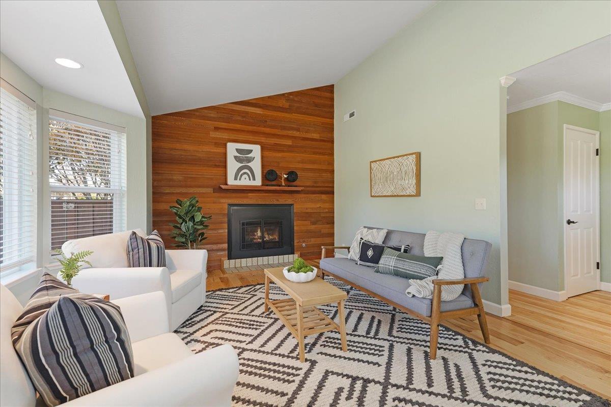 Detail Gallery Image 3 of 35 For 2840 Wimbledon Dr, Aptos,  CA 95003 - 3 Beds | 2/1 Baths