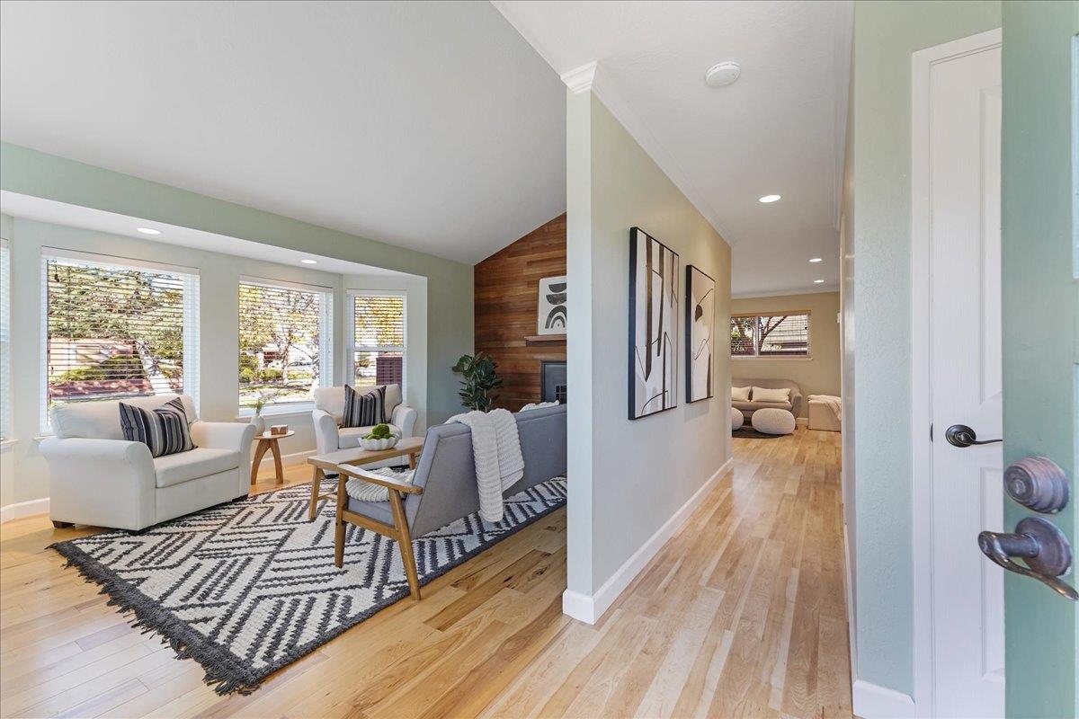 Detail Gallery Image 7 of 35 For 2840 Wimbledon Dr, Aptos,  CA 95003 - 3 Beds | 2/1 Baths