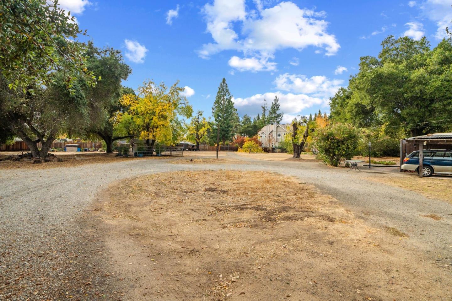 Detail Gallery Image 11 of 17 For 17105 Pine Ave, Los Gatos,  CA 95032 - 4 Beds | 3 Baths