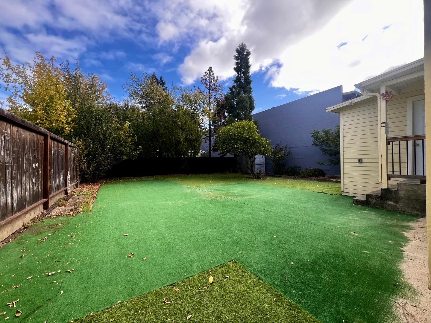 Detail Gallery Image 12 of 15 For 1518 Stafford St, Redwood City,  CA 94063 - 3 Beds | 1/1 Baths