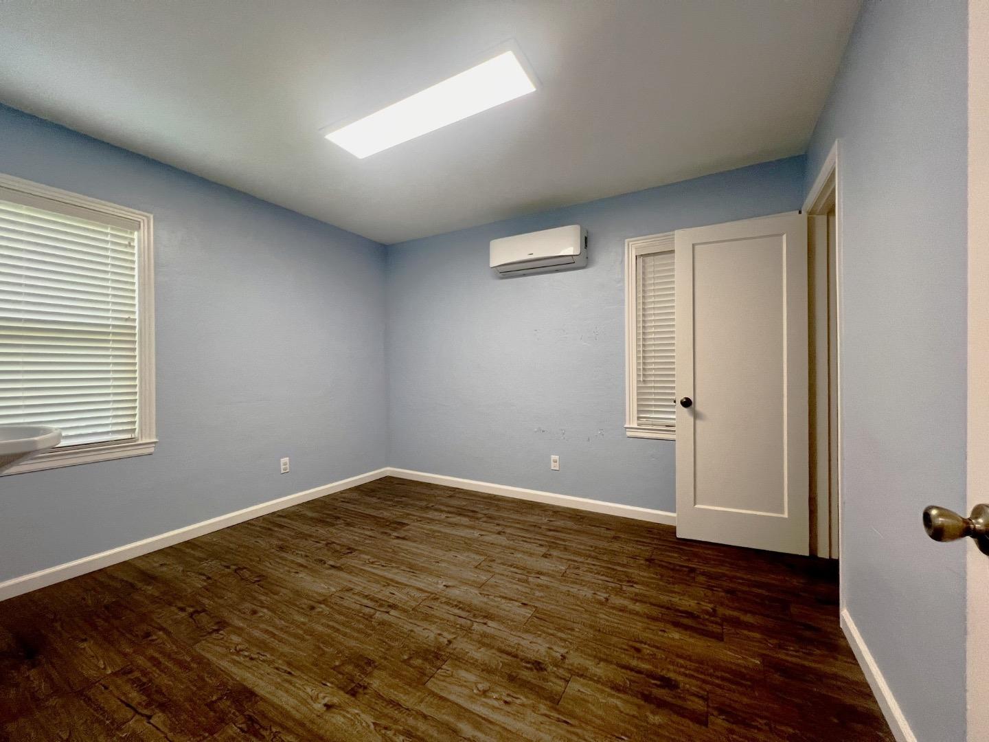 Detail Gallery Image 6 of 15 For 1518 Stafford St, Redwood City,  CA 94063 - 3 Beds | 1/1 Baths