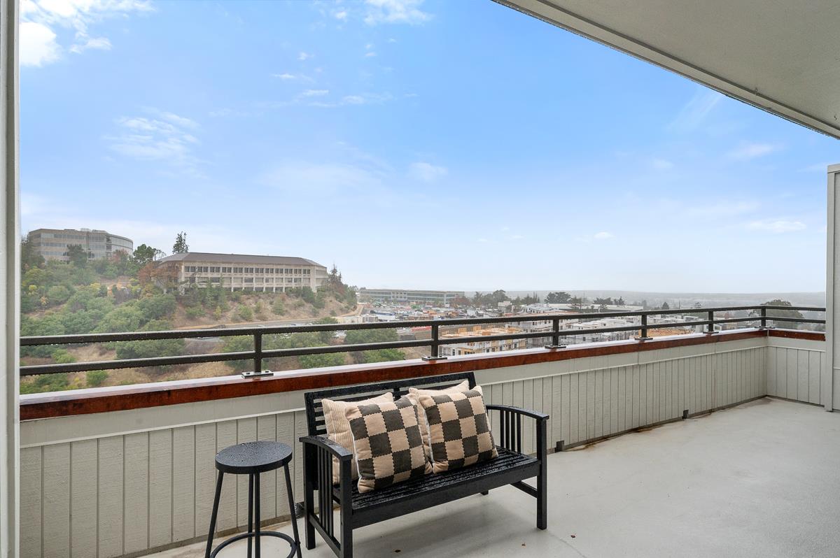 Detail Gallery Image 11 of 32 For 10 Scenic Way #318,  San Mateo,  CA 94403 - 2 Beds | 2 Baths