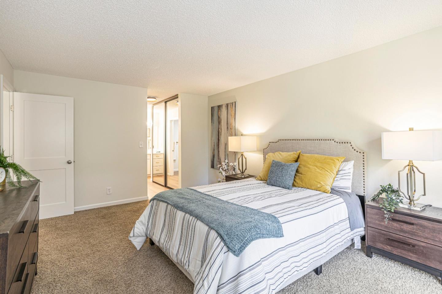 Detail Gallery Image 19 of 66 For 1033 Crestview Dr #309,  Mountain View,  CA 94040 - 2 Beds | 2 Baths